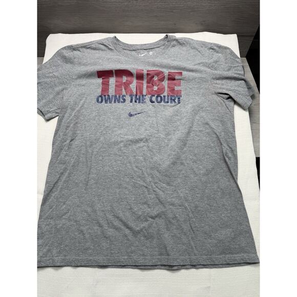 The Nike Tee Tribe owns The Court T-Shirt. Medium - Picture 1 of 2